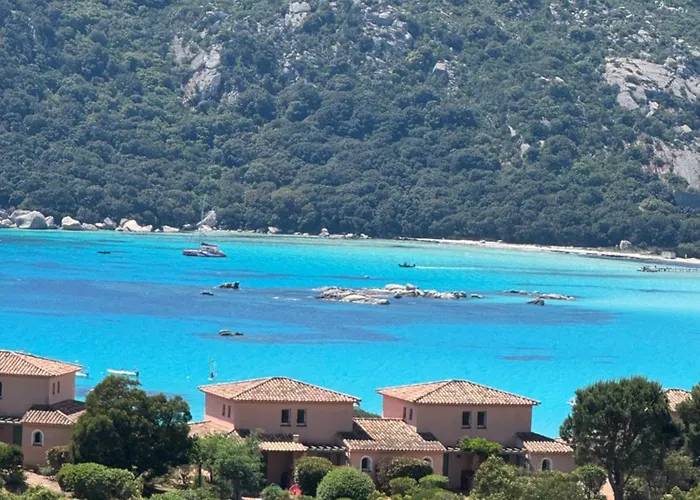 別荘 Mini Avec Piscine A Santa Giulia