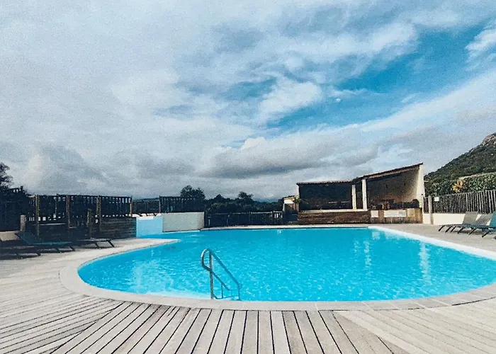 Mini Avec Piscine A Santa Giulia ポルトヴェッキオ