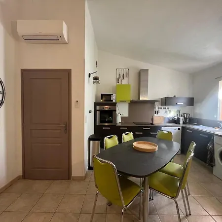 Mini Sur Santa Giulia Nyaraló