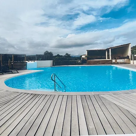 Semesterbostad Mini Avec Piscine A Santa Giulia Porto-Vecchio (Corsica)