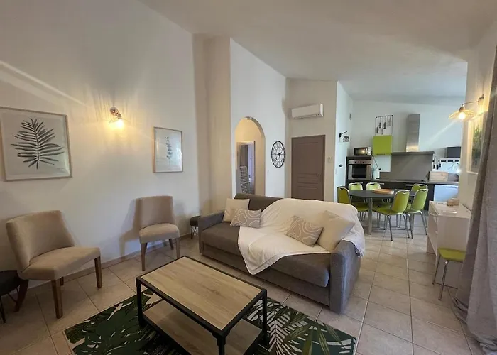 Mini Sur Santa Giulia Nyaraló *