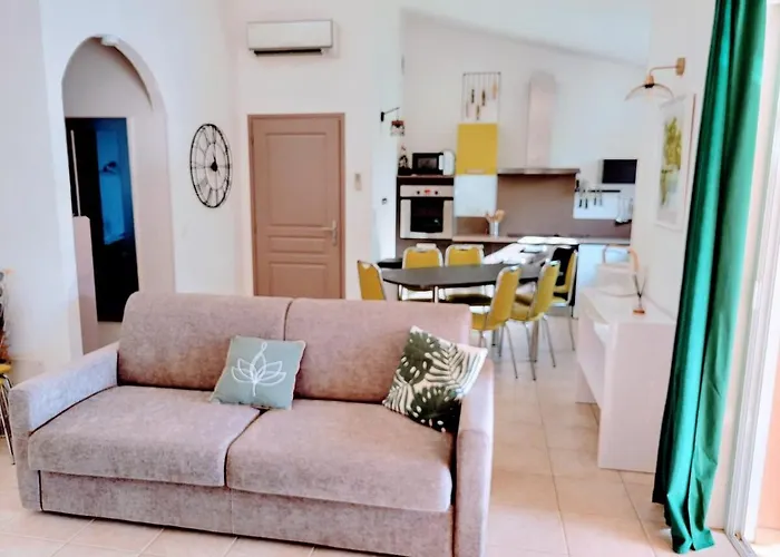 Mini Sur Santa Giulia Nyaraló *