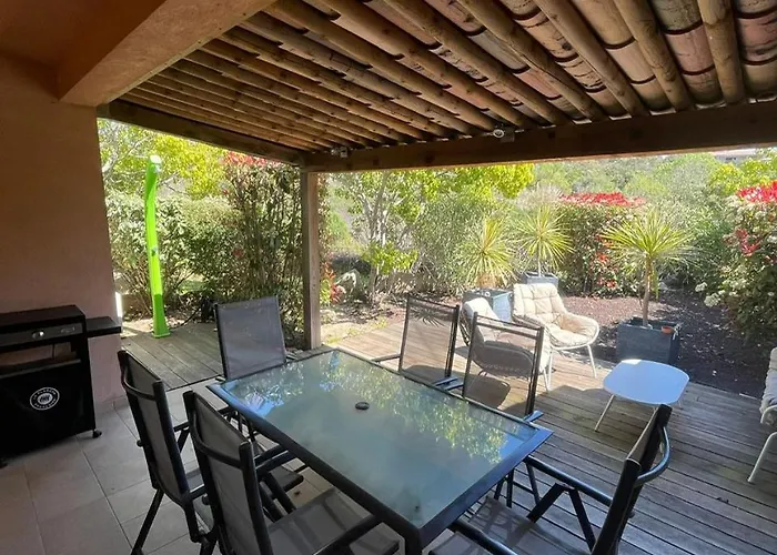 Mini Avec Piscine A Santa Giulia Porto-Vecchio (Corsica)